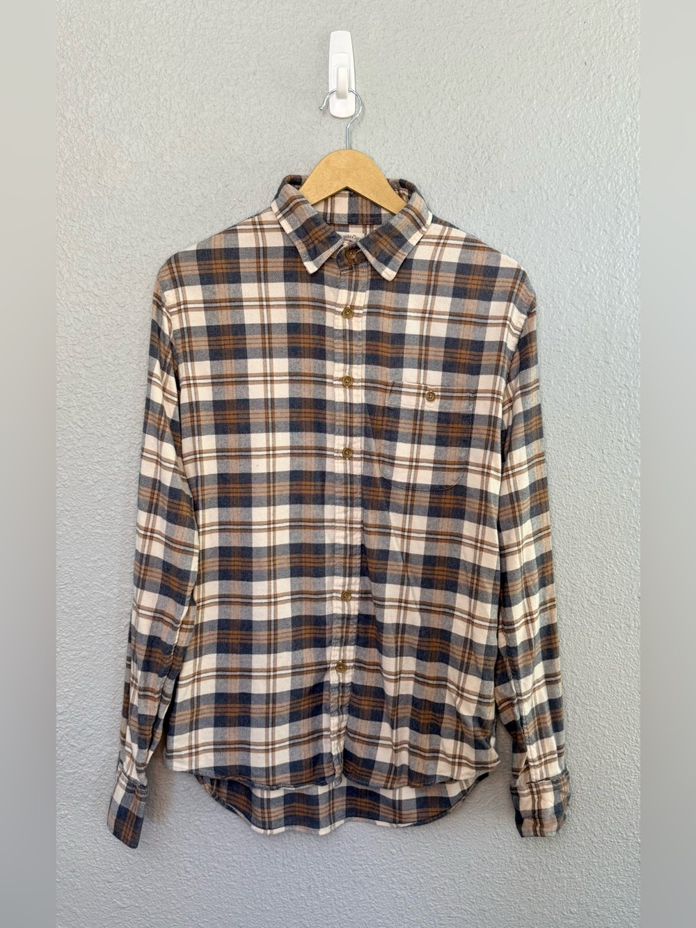 Faherty | Legend Plaid Button-Down Shirt | Santa Cruz Plaid | Size Medium